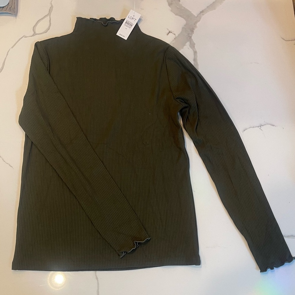 NWT LOFT olive green turtle neck